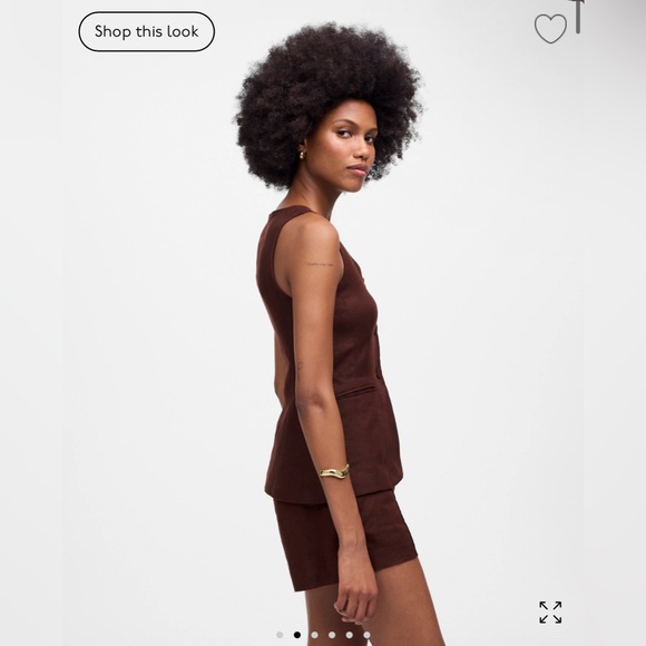 Linen Scoopneck Cutaway Vest - Picture 6 of 6